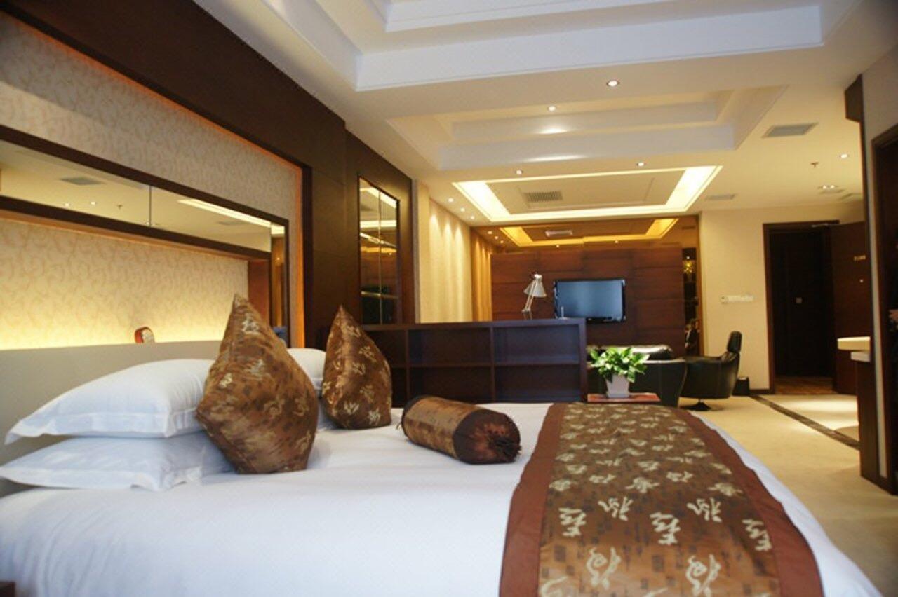 Crystal Island Club Hotel Shanghai Bagian luar foto
