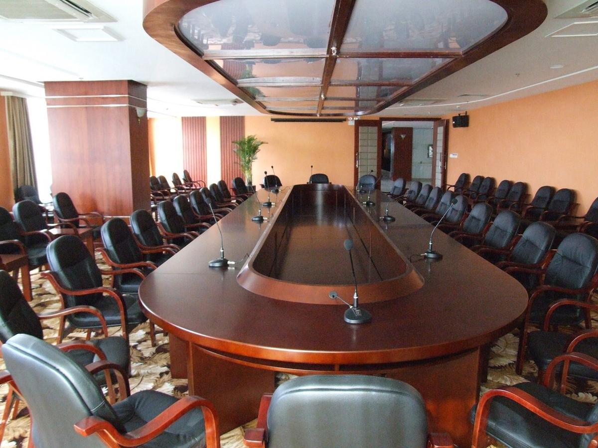 Crystal Island Club Hotel Shanghai Bagian luar foto