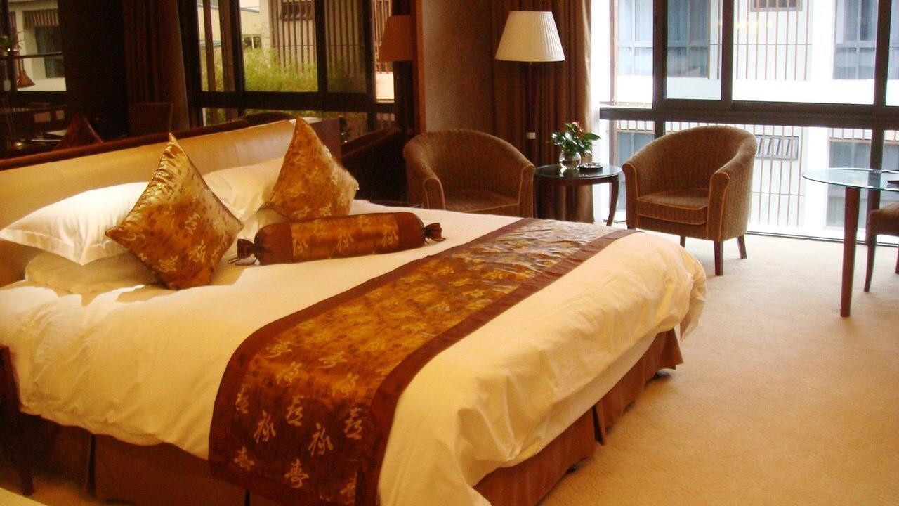 Crystal Island Club Hotel Shanghai Bagian luar foto