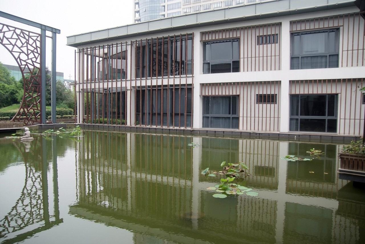 Crystal Island Club Hotel Shanghai Bagian luar foto